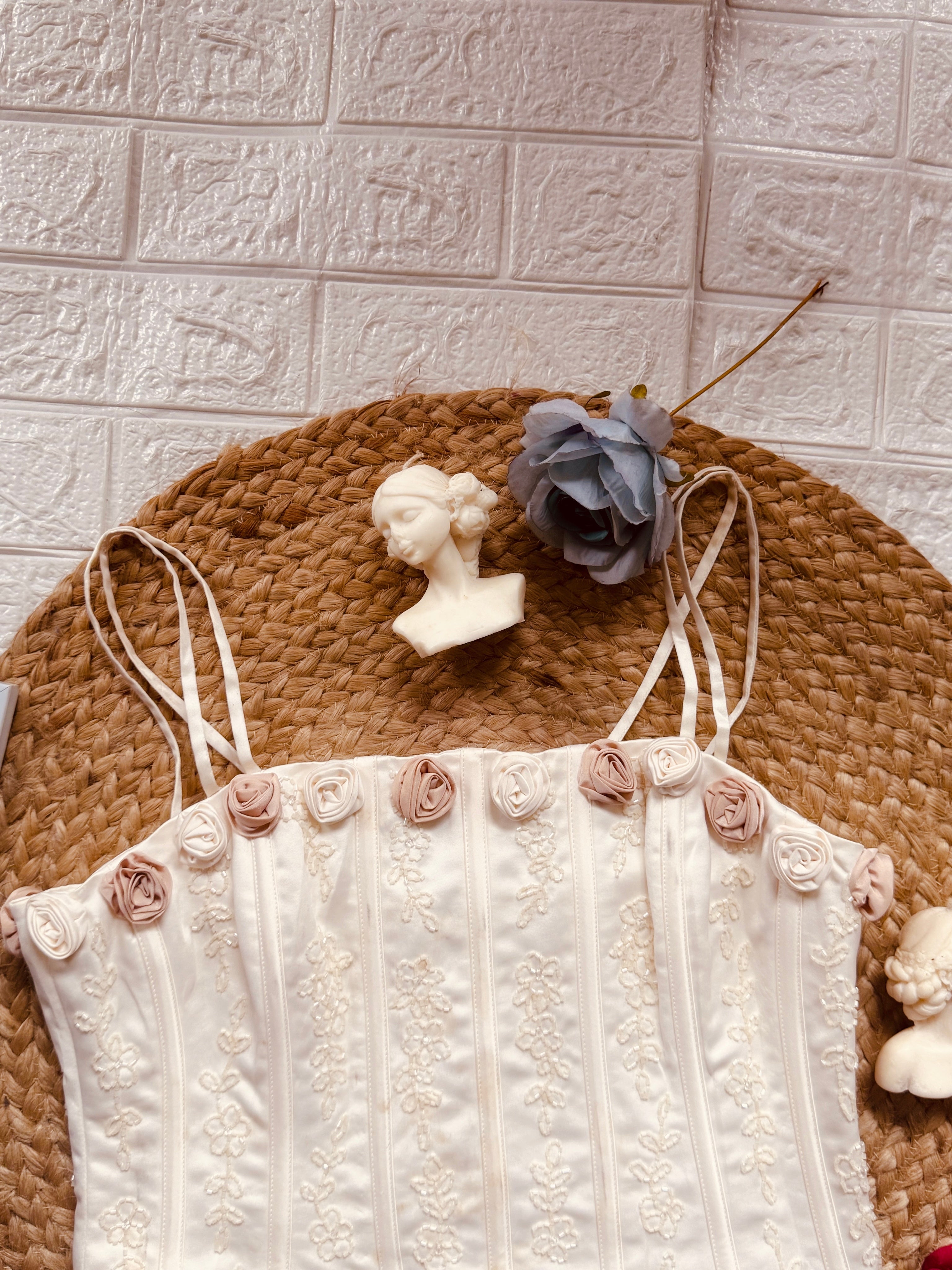Floral appliqué white corset