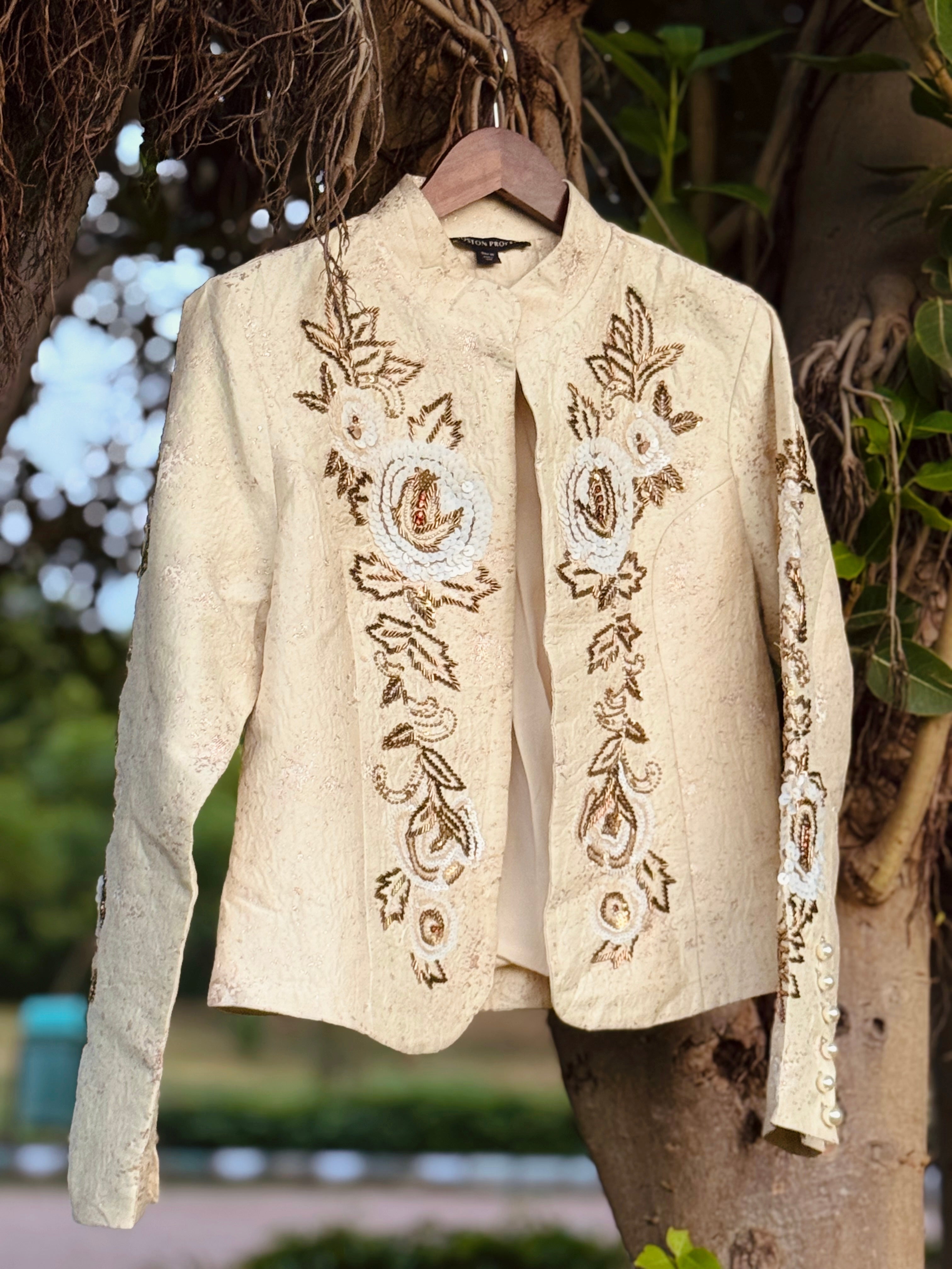 Boston proper cream textured jacket