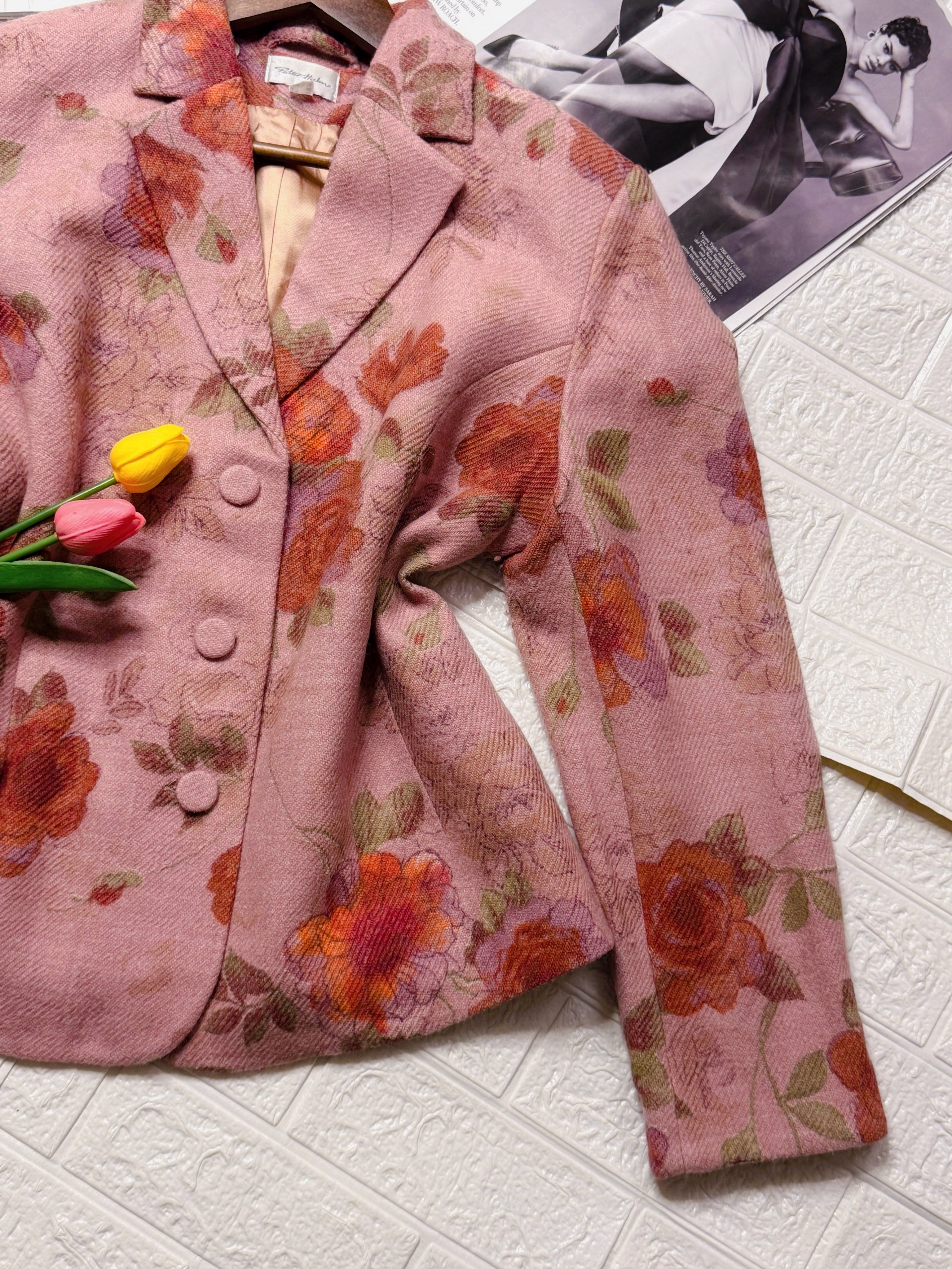 Vintage rose print blazer