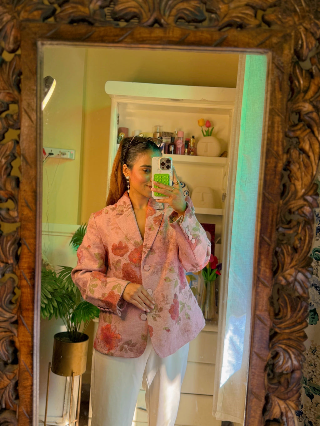 Vintage rose print blazer