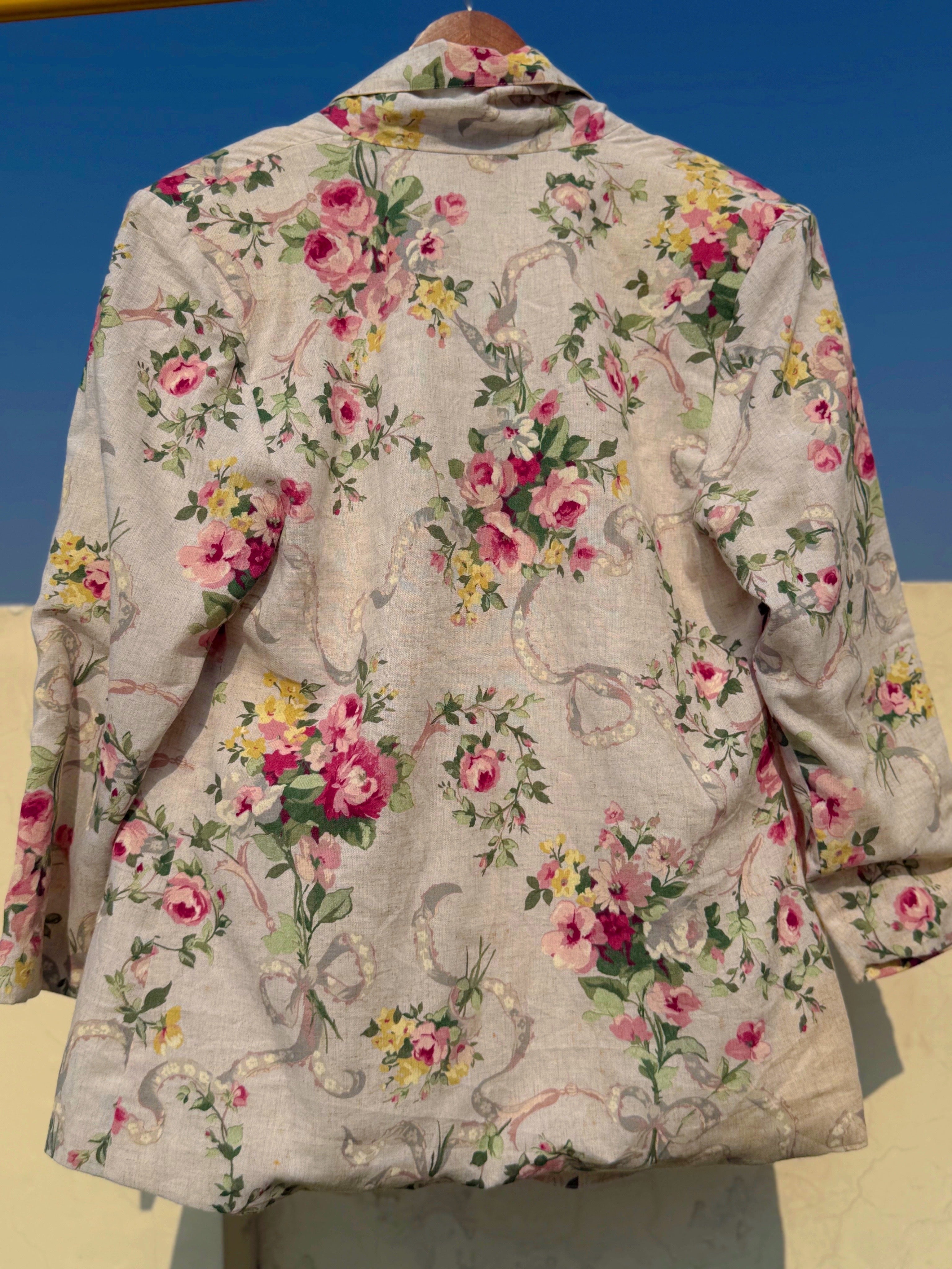 Floral vintage blazer