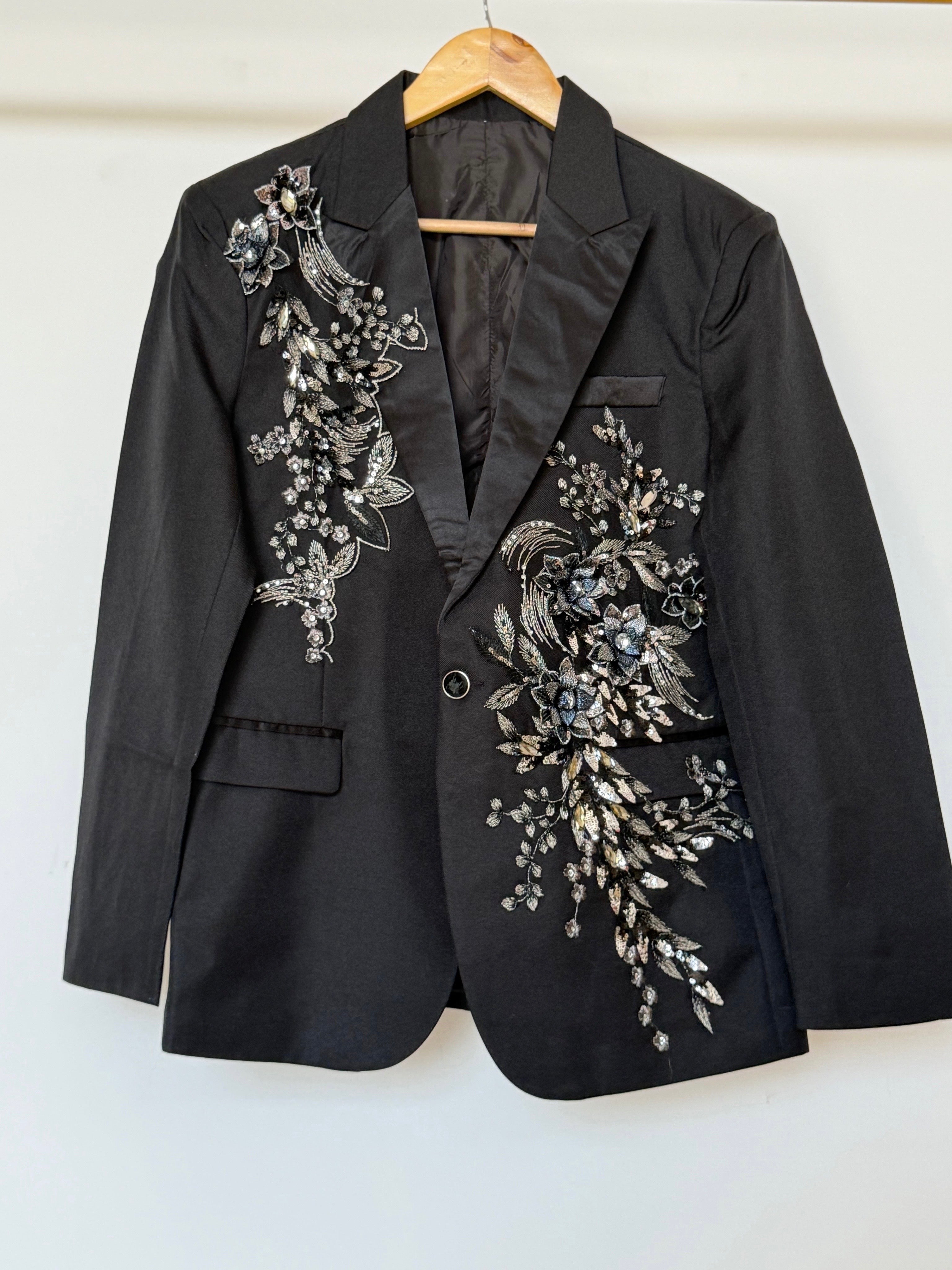 Black embellished unisex blazer